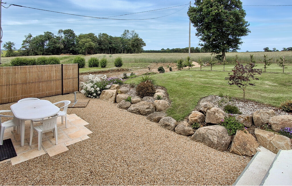 Maison en pierre à Runan, jardin 80 m² et garage - Photo 2