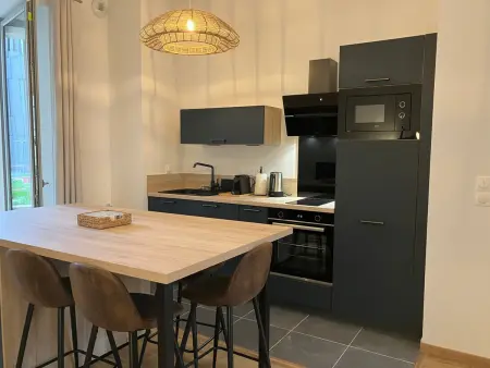 Appartement neuf avec terrasse au cœur du Palais - Photo 2