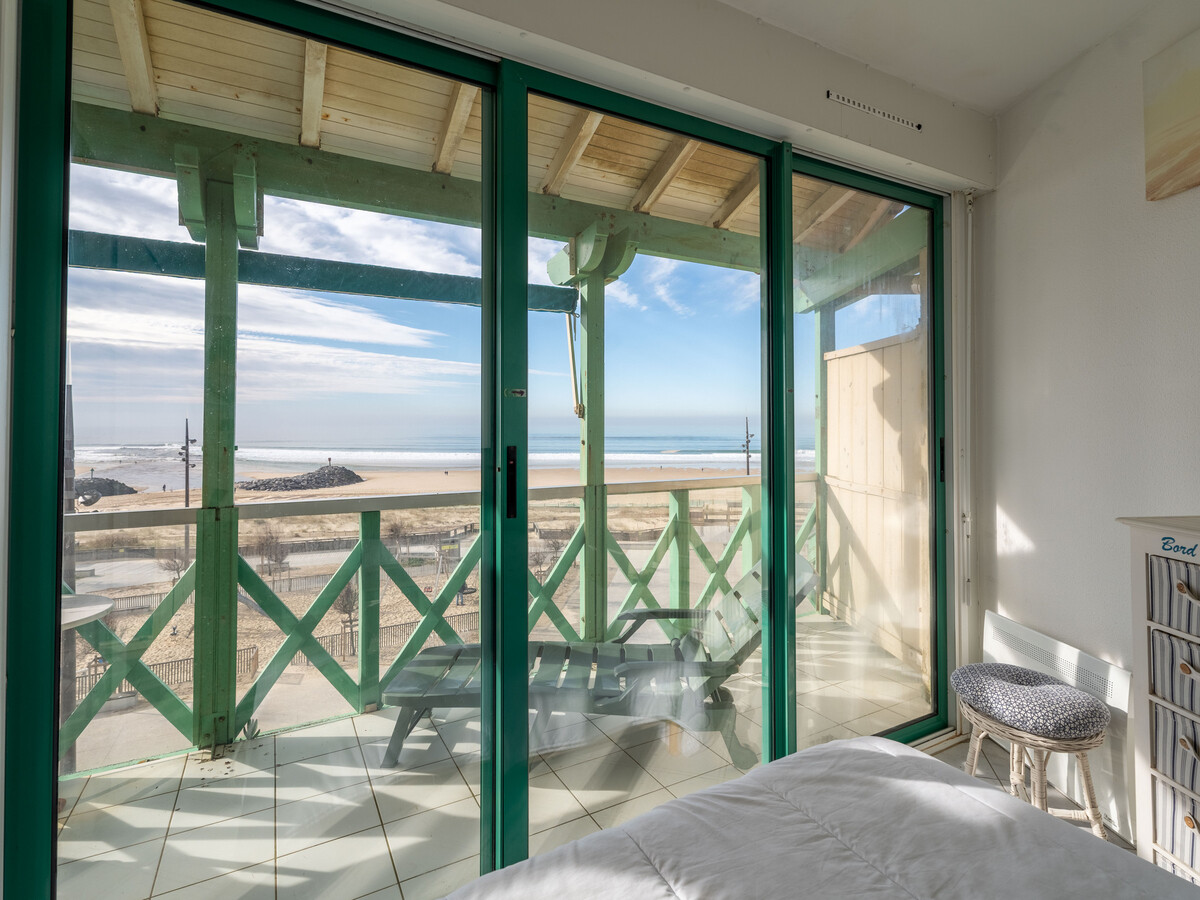 Appartement front de mer, 4ème étage avec parking à Mimizan - Photo 7