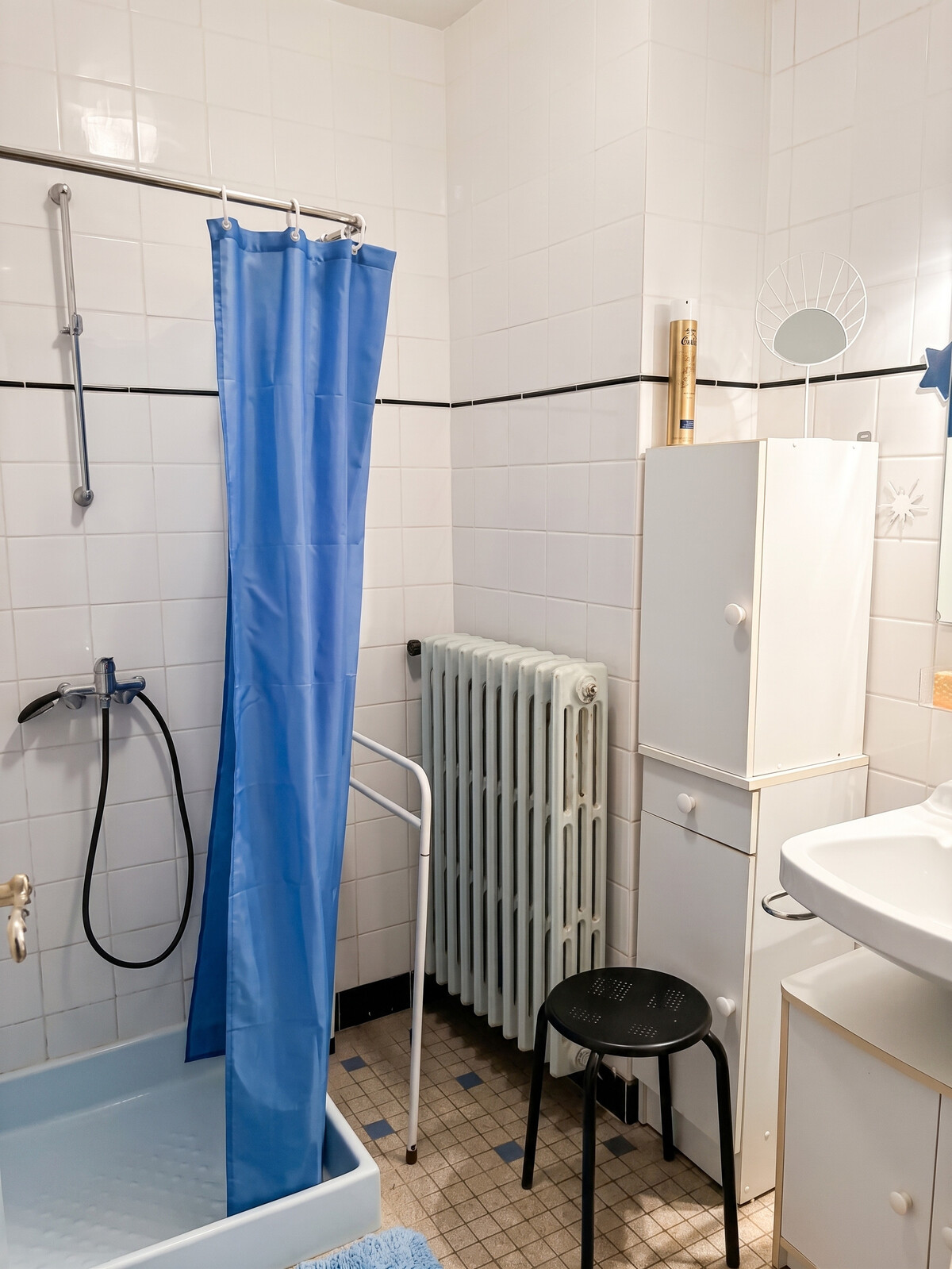 Maison 90 m² à Bozouls : 3 chambres, jardin et cour pavée - Photo 8