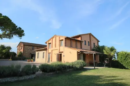Location appartement à Castiglione del Lago, Appartement près du Lac Trasimeno avec Piscine