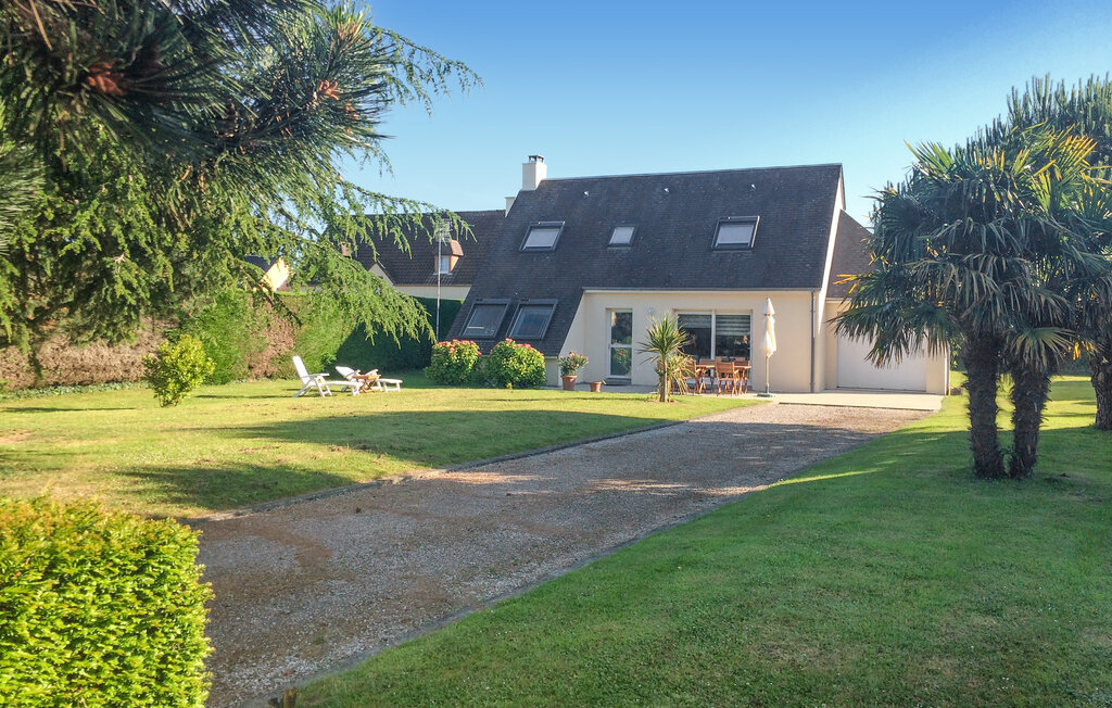 Maison 8 pers. à 200 m de la plage, Quettehou - Photo 1
