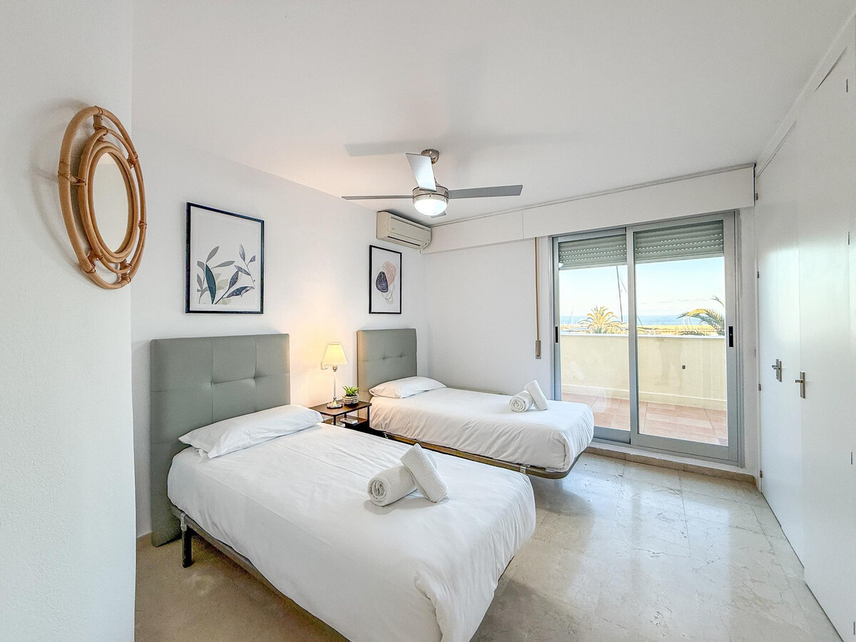 Duplex vue mer et port à Estepona, 2 piscines - Photo 4