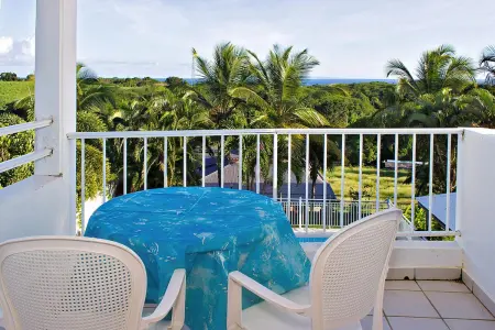 Location appartement à Sainte Anne, Studio charmant à Sainte-Anne avec piscine partagée, 24 m²