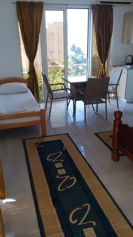 Location appartement à Ulcinj, Studio confortable en bord de mer à Ulcinj, 35 m² avec vue