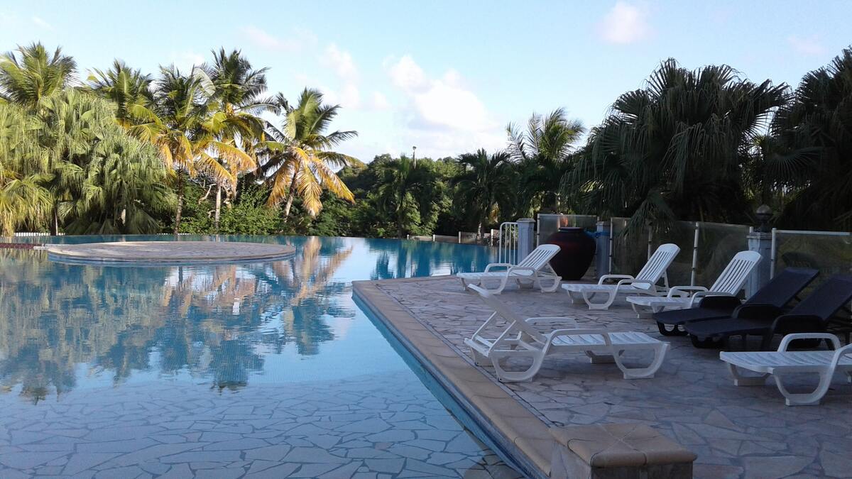 Appartement 90 m² Saint-François, terrasse avec vue mer - Photo 3