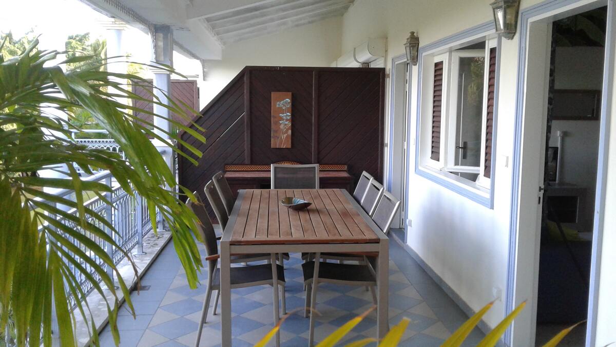 Appartement 90 m² Saint-François, terrasse avec vue mer - Photo 4