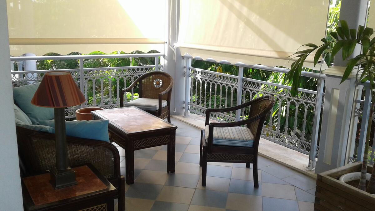 Appartement 90 m² Saint-François, terrasse avec vue mer - Photo 5