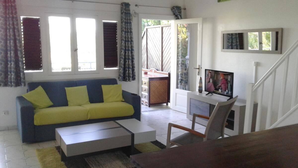 Appartement 90 m² Saint-François, terrasse avec vue mer - Photo 9