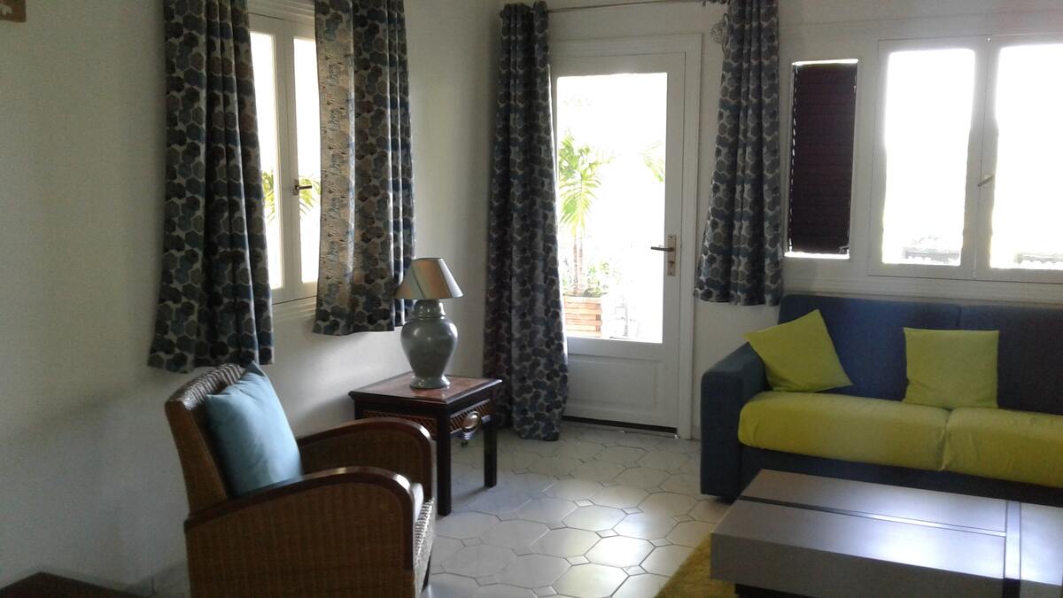Appartement 90 m² Saint-François, terrasse avec vue mer - Photo 13