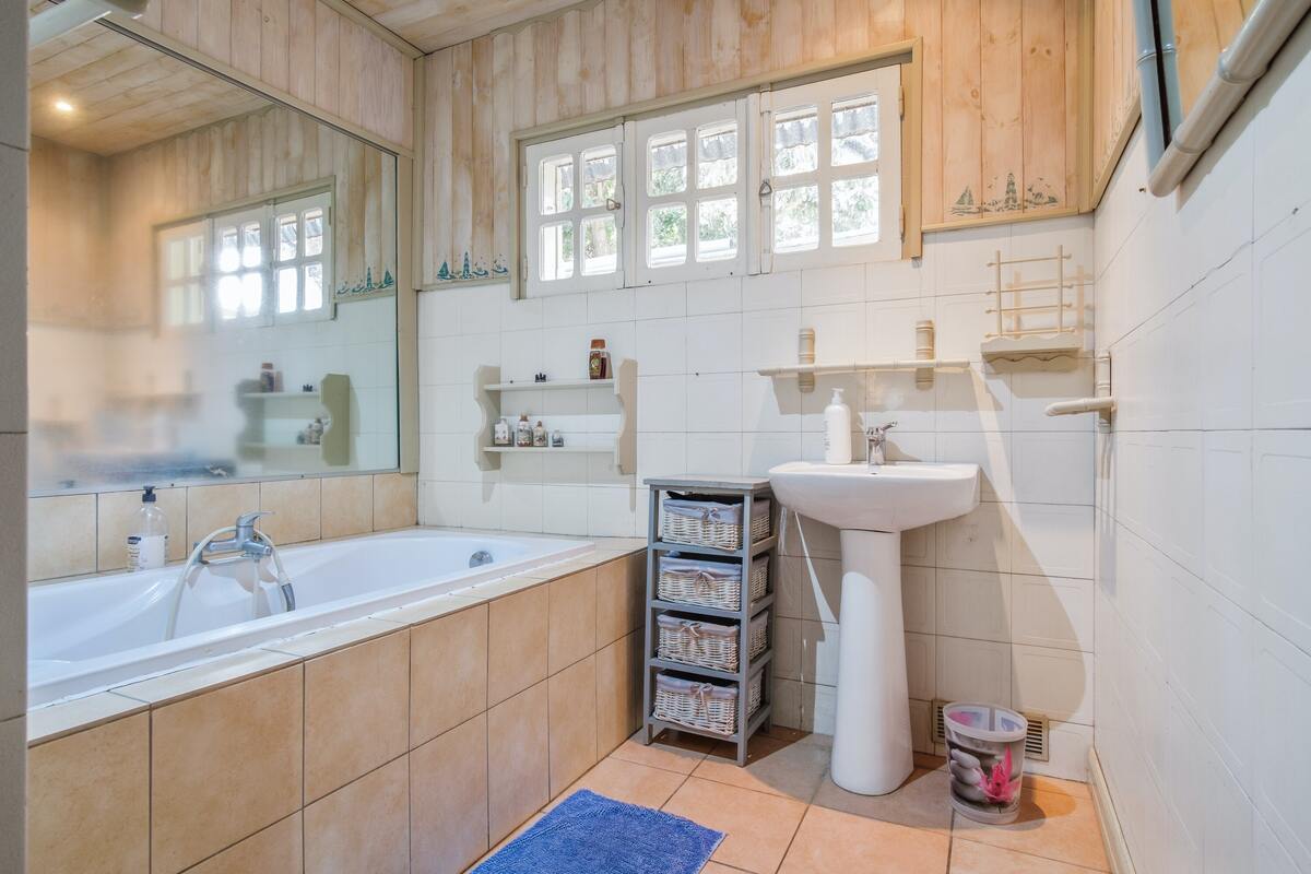 Villa 260 m² piscine privée - 9 pers. à Saint-Gilles - Photo 15