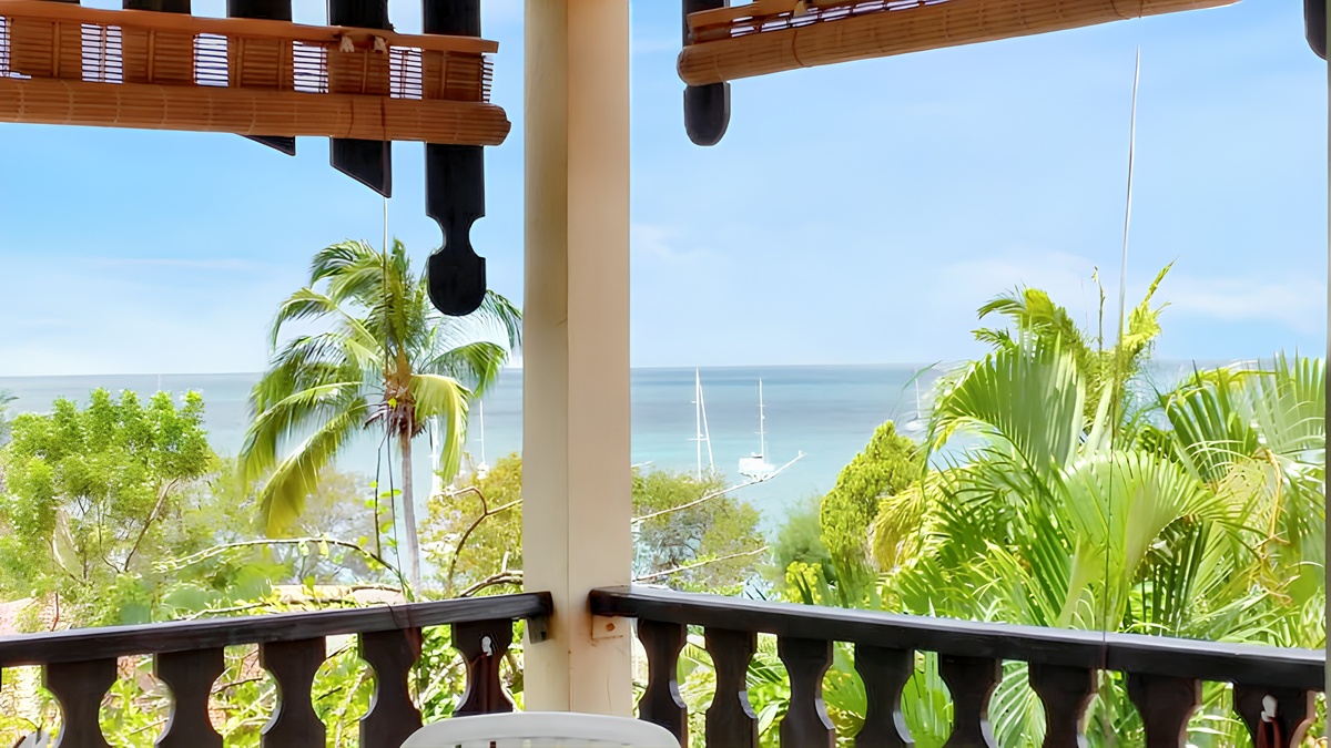 Studio 30 m² vue mer à Sainte-Anne, balcon privé - Photo 1