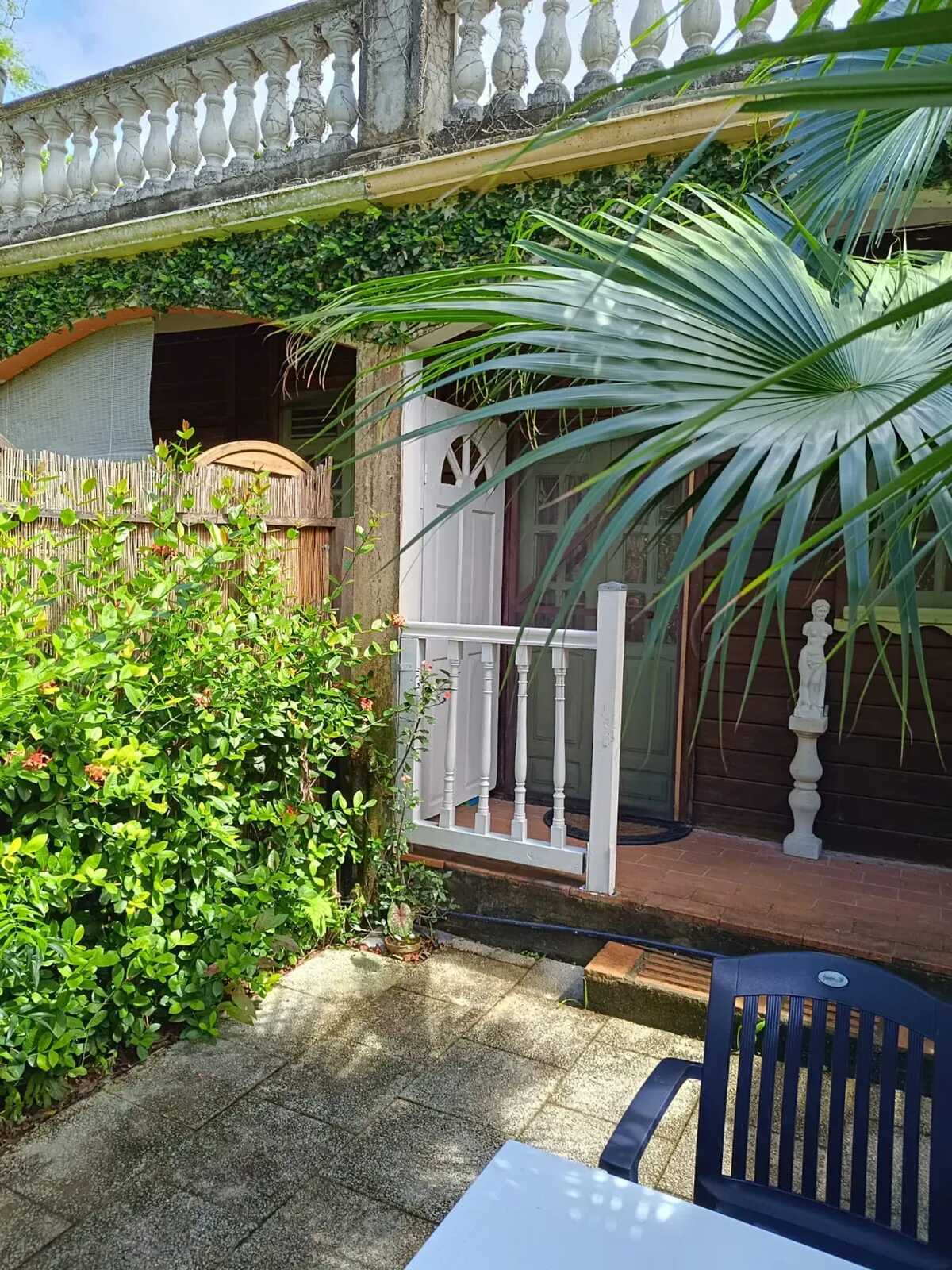 Studio 16 m² avec jardin et piste de pétanque - Photo 2