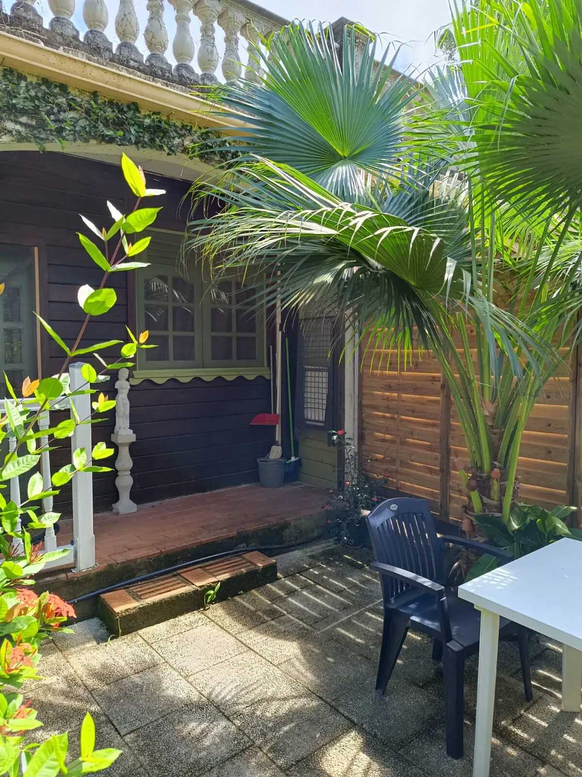 Studio 16 m² avec jardin et piste de pétanque - Photo 3
