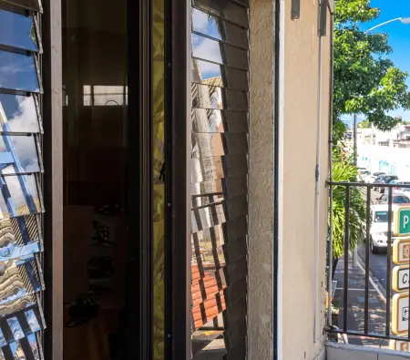 Appartement 42 m² au Gosier avec balcon, vue ville et parking : photo 3