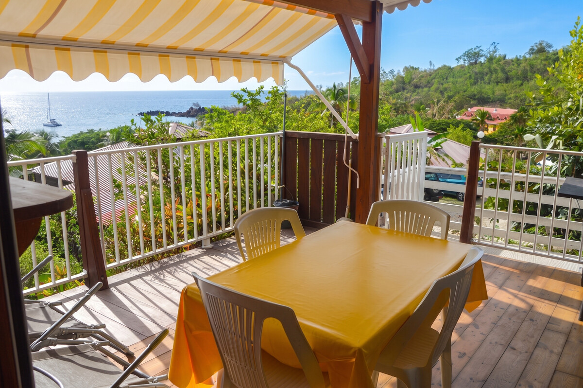 Bungalow 4 pers. à Bouillante, terrasse vue mer à 5 min de plage - Photo 1