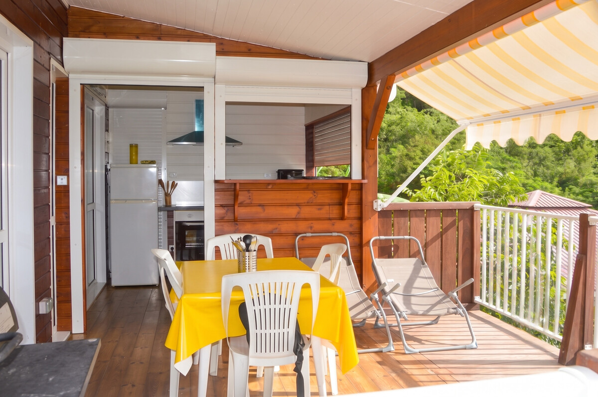 Bungalow 4 pers. à Bouillante, terrasse vue mer à 5 min de plage - Photo 6