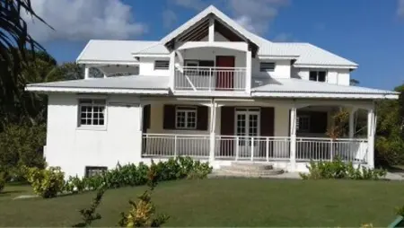 Location appartement de vacances à Petit Canal