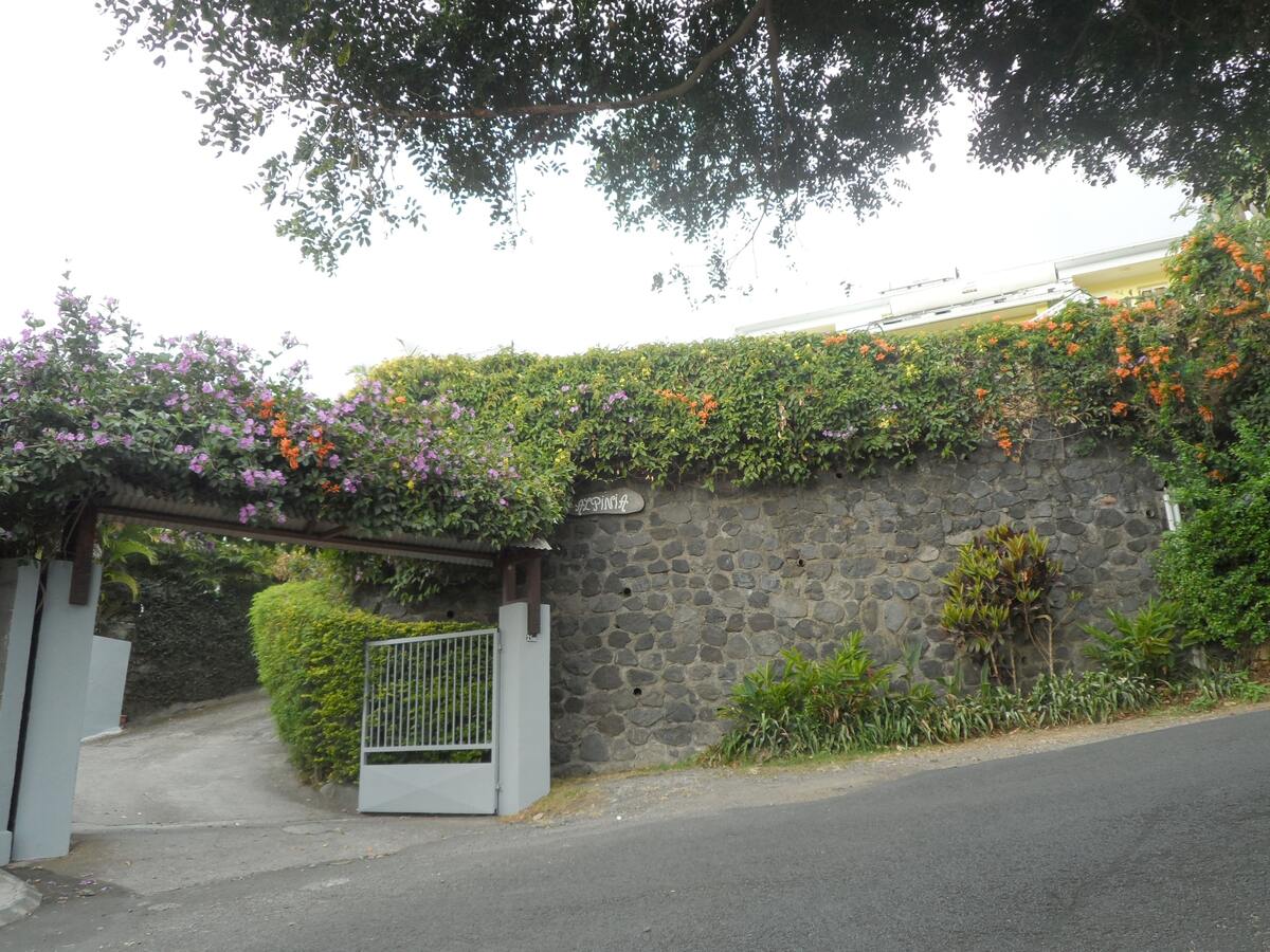 Maison avec vue mer et jardin à Saint-Paul, La Réunion - Photo 6