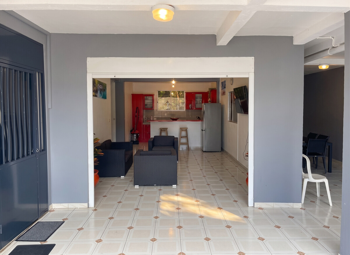 Villa avec piscine privée chauffée à Saint-Esprit, 3 chambres - Photo 9