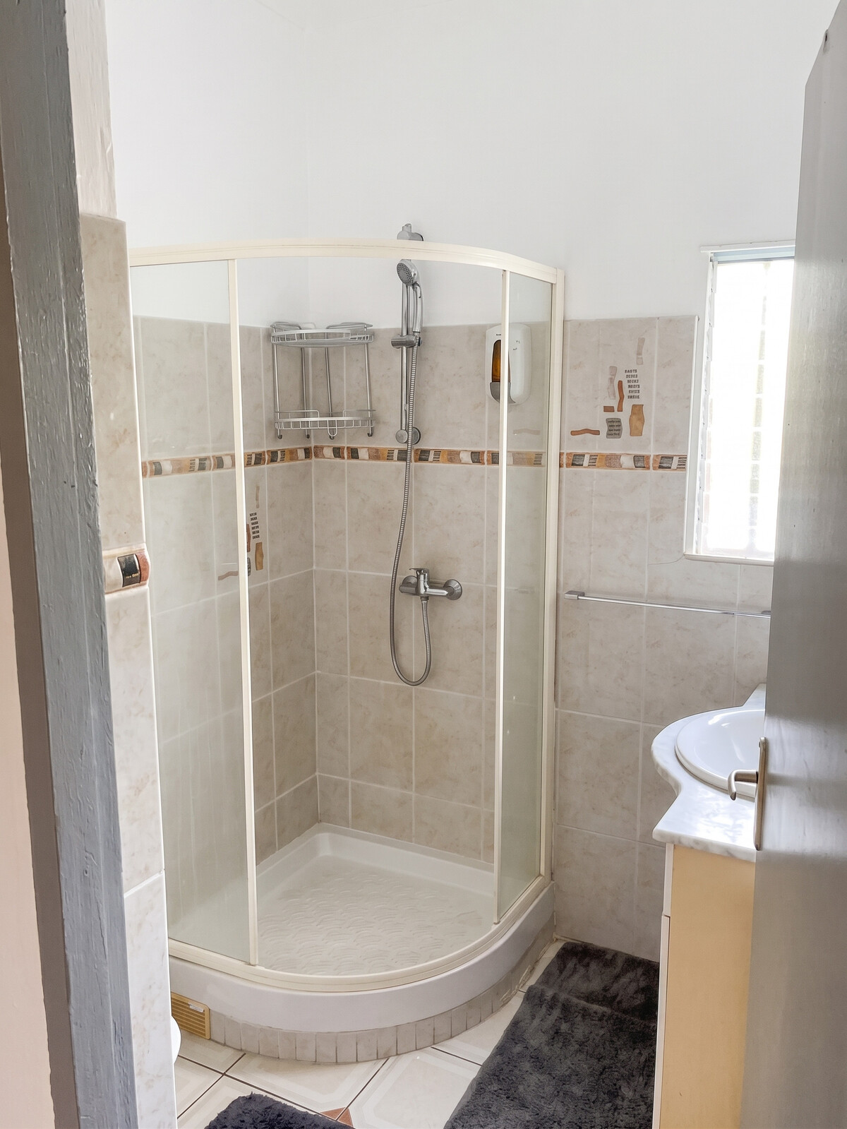 Villa avec piscine privée chauffée à Saint-Esprit, 3 chambres - Photo 16