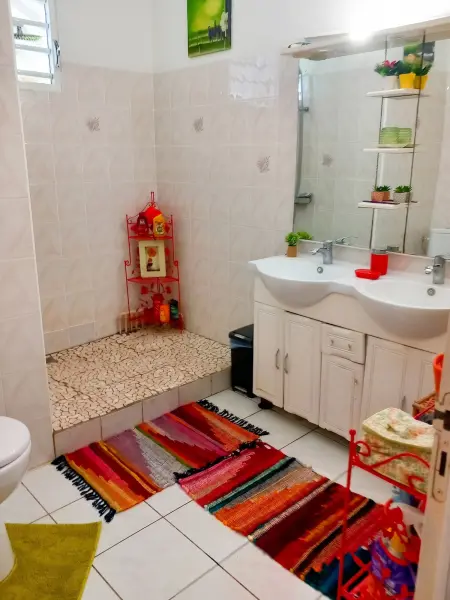 Appartement 250 m² avec jardin et terrasse à Le Gosier, 4 chambres : photo 20