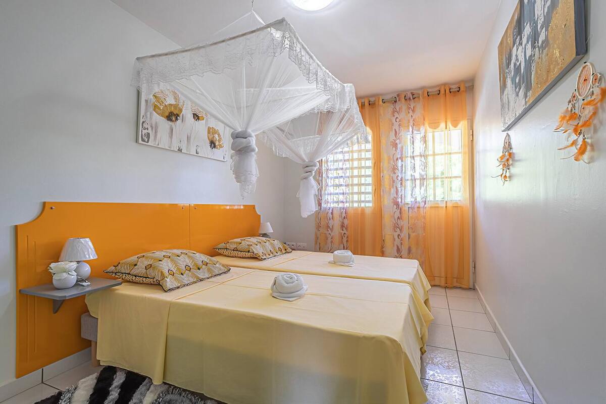 Villa avec piscine privée et vue montagne à Pointe-Noire - Photo 13