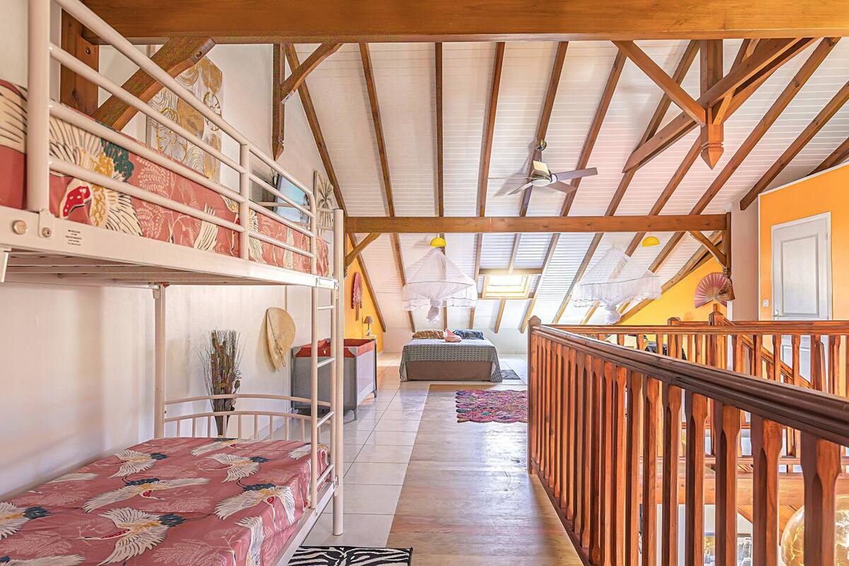 Villa avec piscine privée et vue montagne à Pointe-Noire - Photo 20