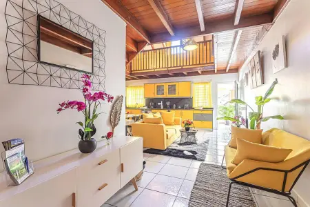 Villa avec piscine privée et vue montagne à Pointe-Noire : photo 9