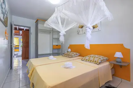 Villa avec piscine privée et vue montagne à Pointe-Noire : photo 19
