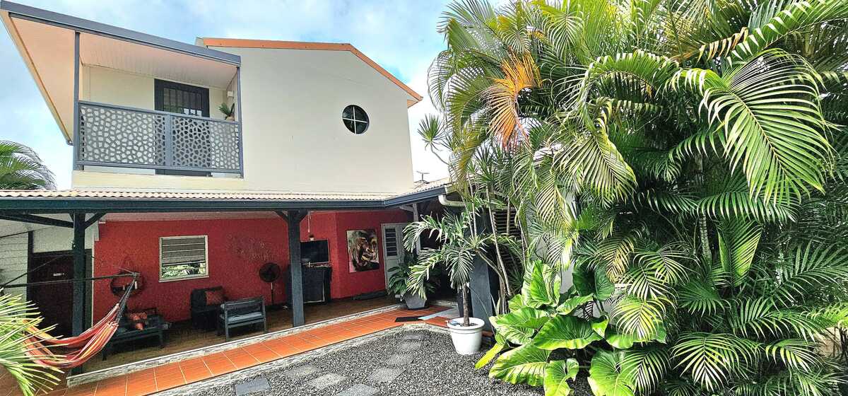 Villa avec piscine privée et jardin clôturé au Lamentin, Martinique - Photo 32