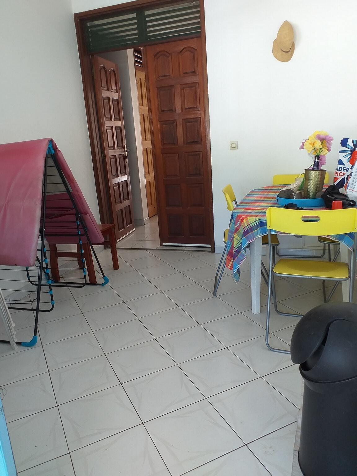 Appartement 120 m² avec terrasse et barbecue à Sainte-Rose - Photo 3