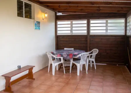 Appartement 62 m² avec terrasse et jardin à Rivière-Pilote : photo 8