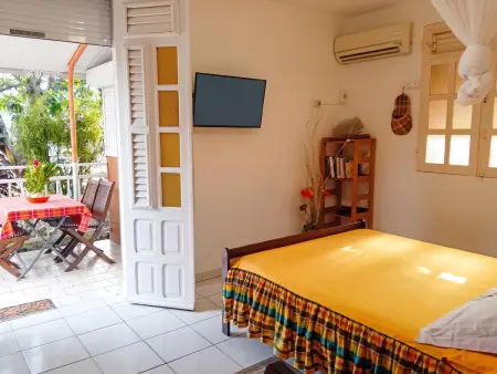 Studio 30 m² avec jardin clos et terrasse, Sainte-Luce : photo 2