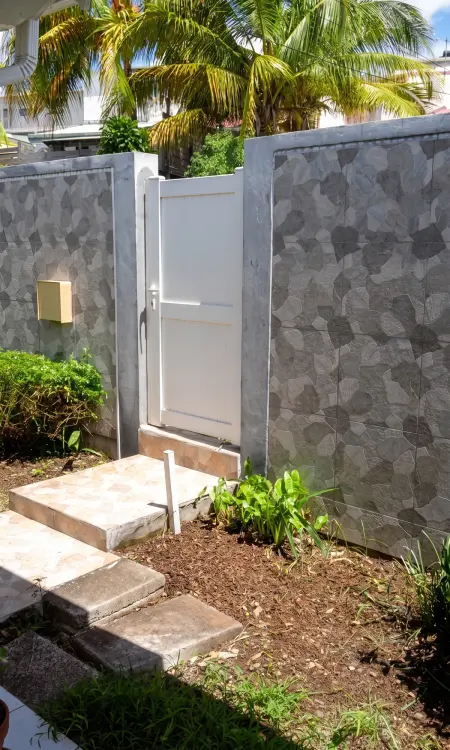 Maison avec piscine privée et jardin clos à Petit Bourg : photo 6