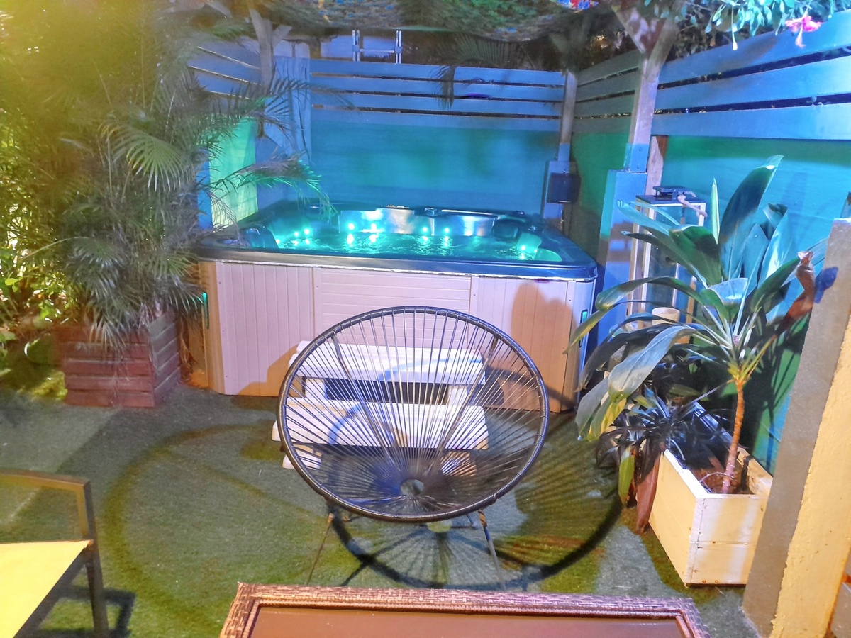 Maison 50 m² Sainte-Rose, piscine & jacuzzi toute l'année - Photo 23