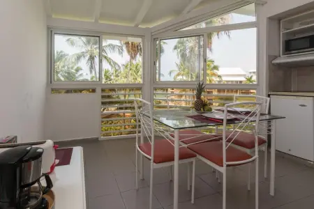 Studio vue mer avec terrasse à Le Gosier, 42 m² en Guadeloupe : photo 4