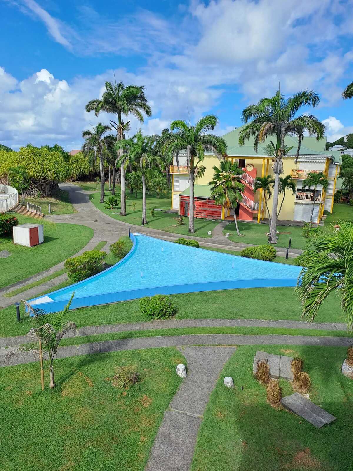 Studio 21 m² Saint-François, balcon, piscine et tennis - Photo 17