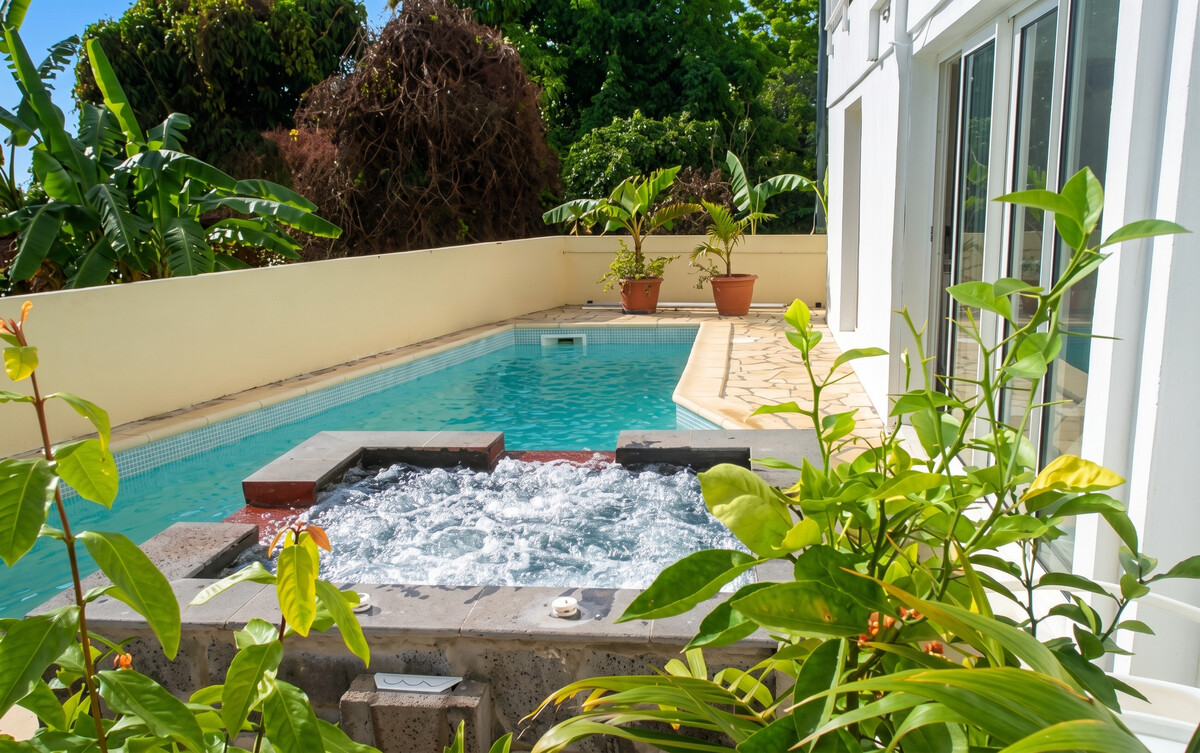 Appartement avec jacuzzi et piscine partagée à Bois de Nèfles, Saint-Paul - Photo 1