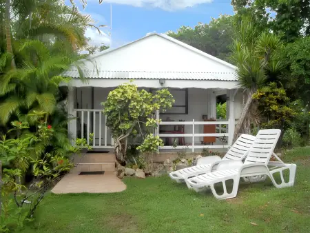 Maison charmante à Sainte-Anne avec jardin clôturé - Photo 1