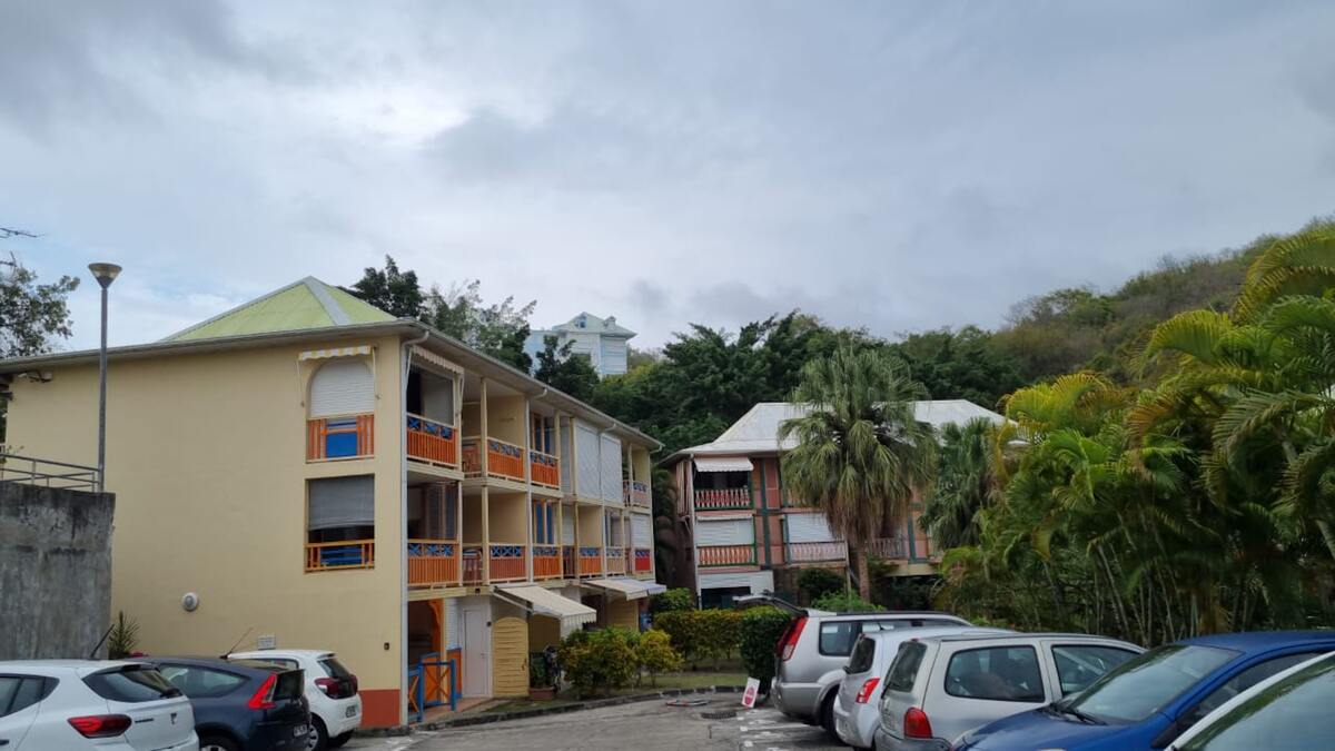Studio 25 m² avec terrasse et jardin à Sainte-Anne - Photo 27