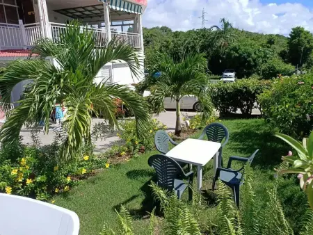 Appartement spacieux à Sainte-Anne avec piscine partagée. - Photo 22
