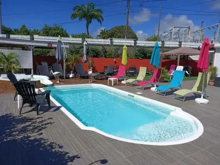 Appartement spacieux à Sainte-Anne avec piscine partagée. - Photo 23