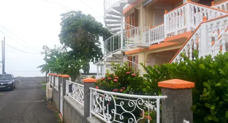 Appartement vue mer, terrasse et barbecue à Deshaies, 48 m² : photo 4