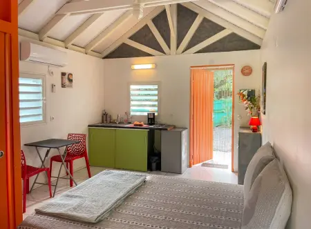 Bungalow avec jardin privé et barbecue à Petit-Bourg, Guadeloupe : photo 2