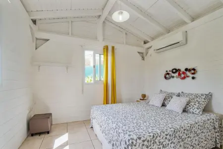 Bungalow charmant à Petit Bourg avec piscine partagée - Photo 16