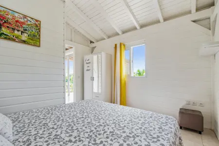 Bungalow charmant à Petit Bourg avec piscine partagée - Photo 17