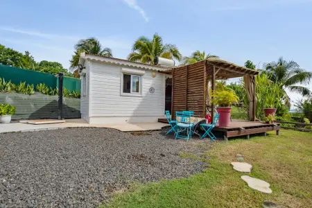 Bungalow charmant à Petit Bourg avec piscine partagée - Photo 18