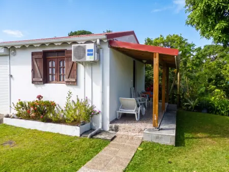 Studio 24 m² avec terrasse et jardin clos à Capesterre Belle Eau : photo 9