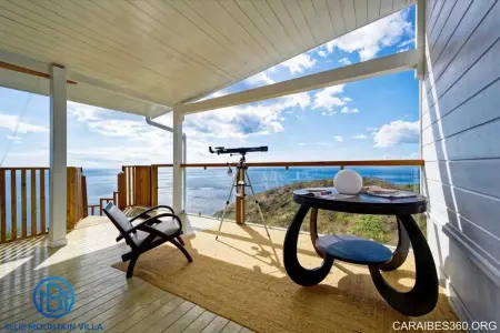 Villa avec piscine privée, vue mer et montagne au Carbet : photo 4